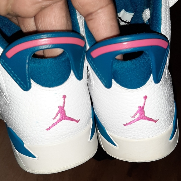 Jordan's 6 size 1 kids - Picture 4 of 6